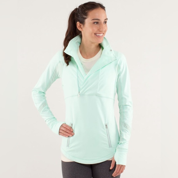 SOLD Lululemon Run: Reflect Pullover in Mint Moment Size 6 - Picture 3 of 10